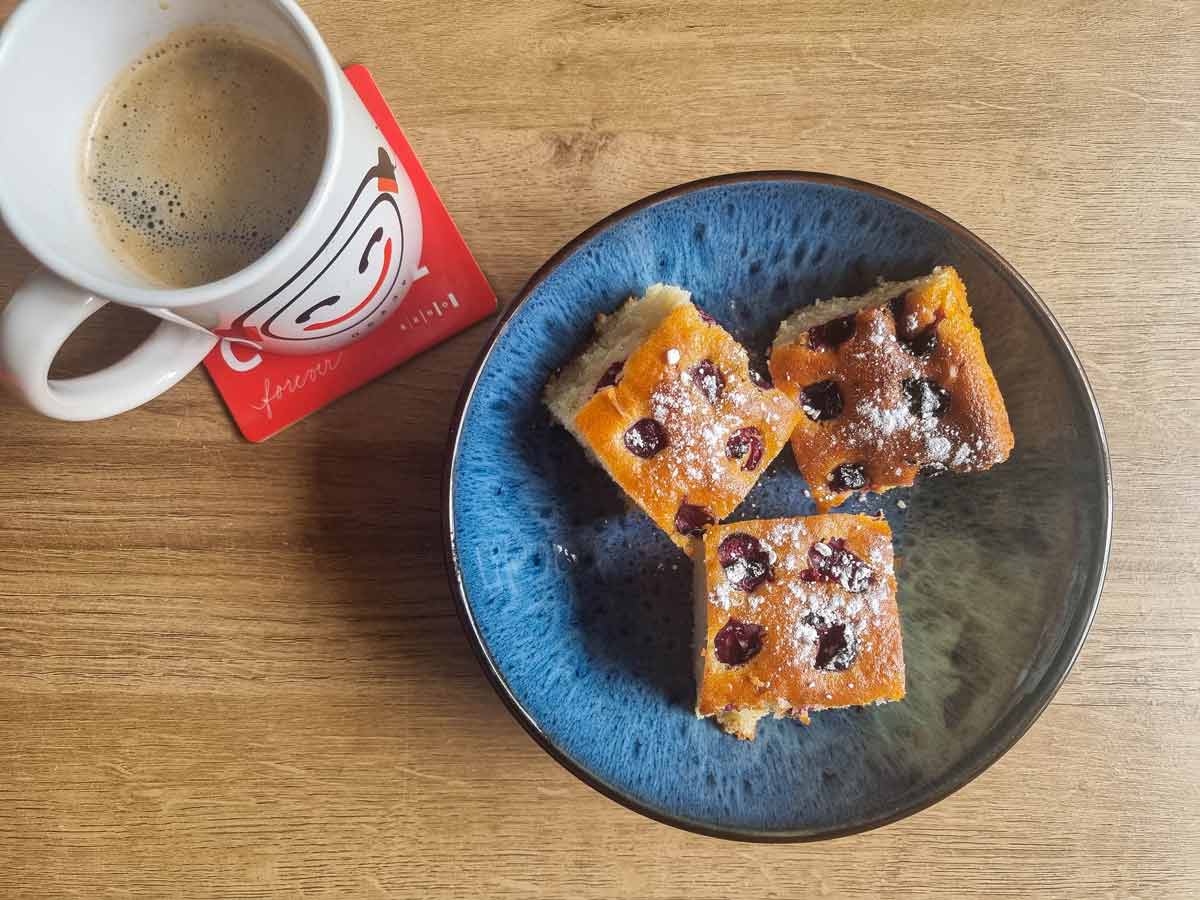 Romanian Sour Cherry Cake Recipe – The Cake of My Childhood - The Romanian Cookbook